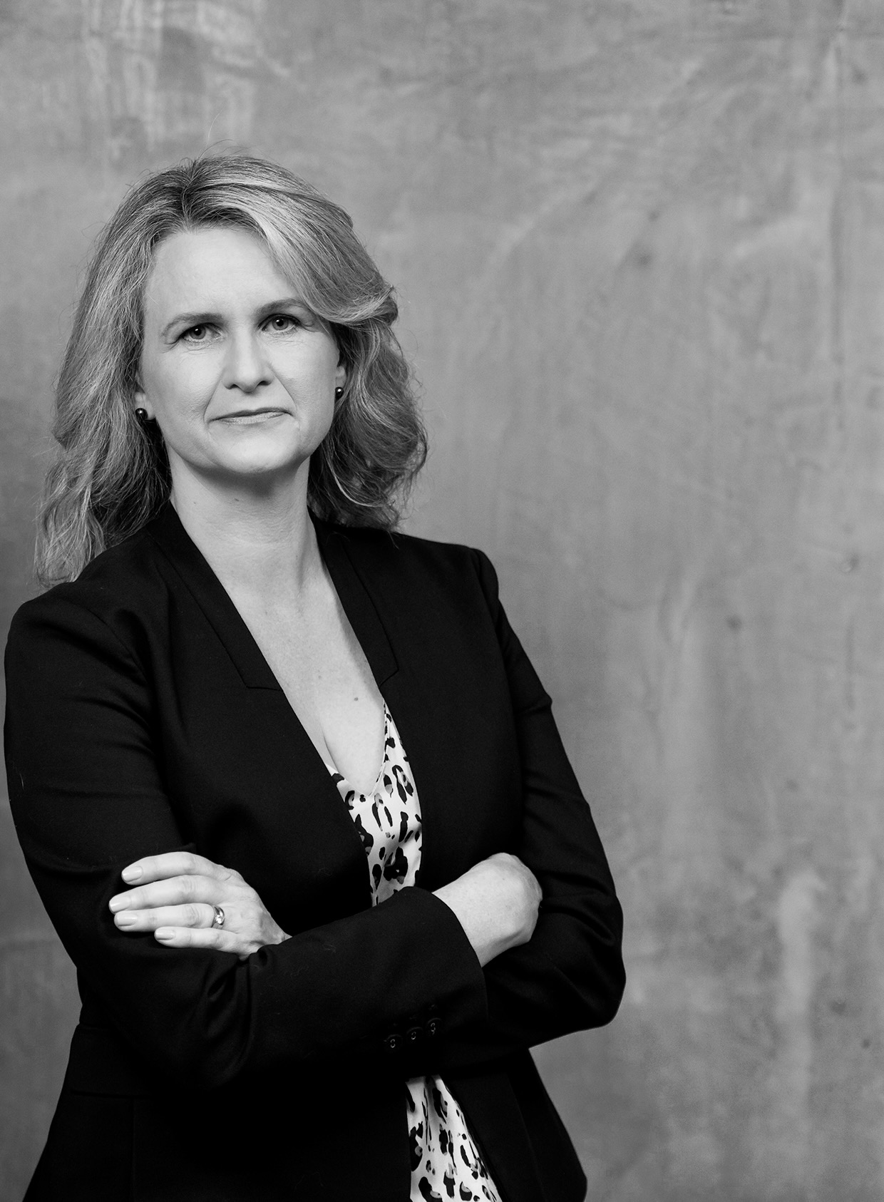 Wendy Jarrett Branwen Morgan bw_headshot.jpeg